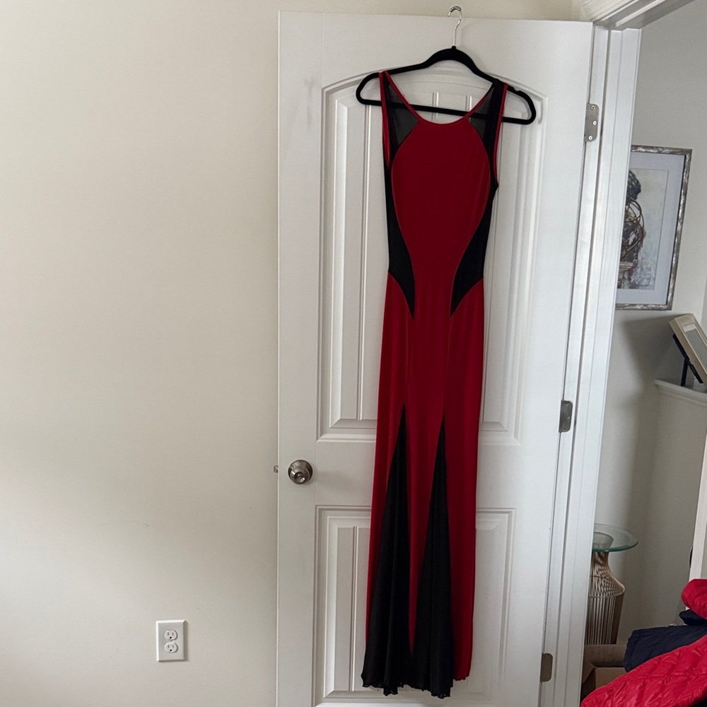 Elegant Red and Black Evening Gown